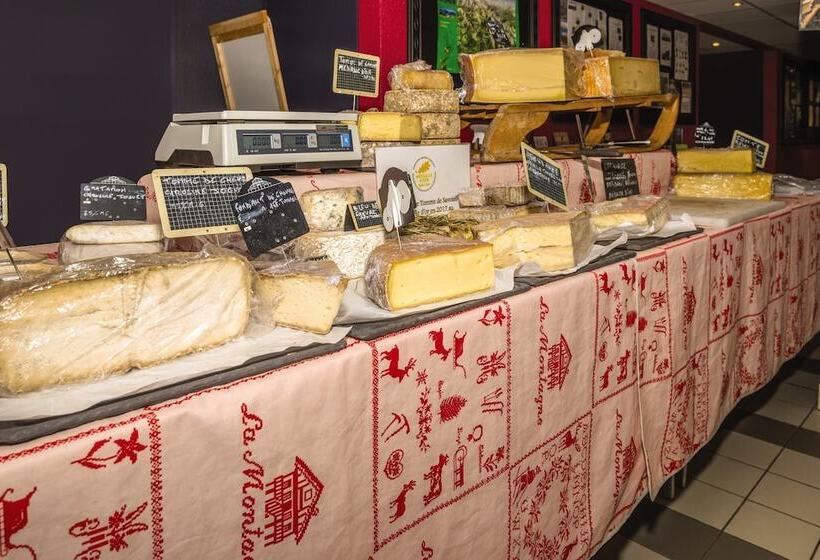 Belambra Clubs Les Saisies   Les Embrunes   Ski Pass Included