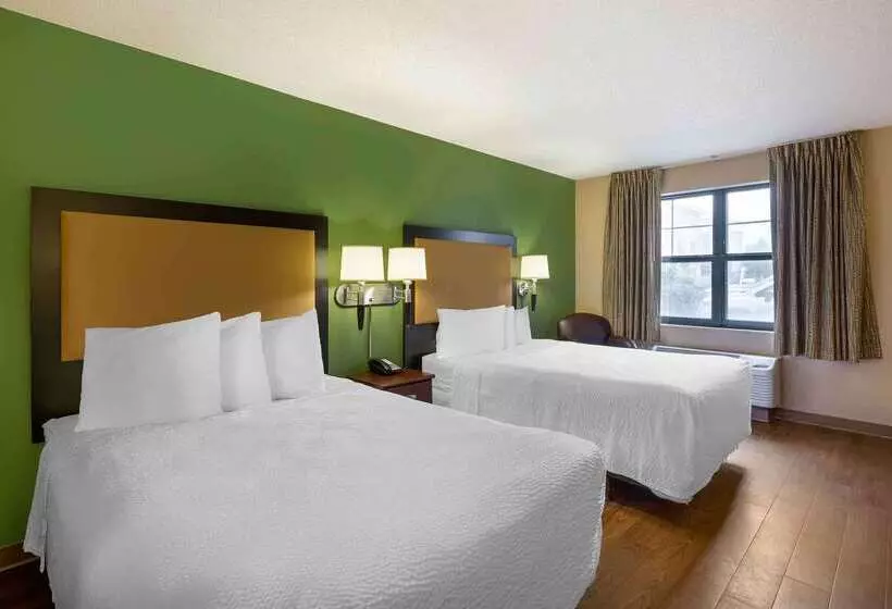 Extended Stay America Suites  Cleveland  Brooklyn