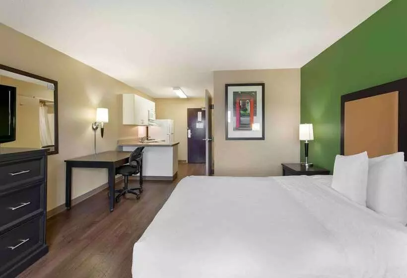 Extended Stay America Suites  Cleveland  Brooklyn