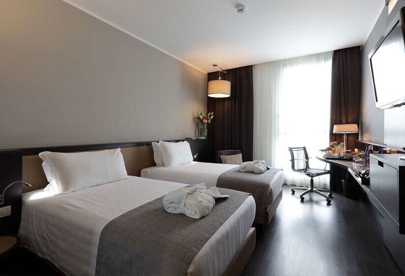 فندق Best Western Premier Chc Airport