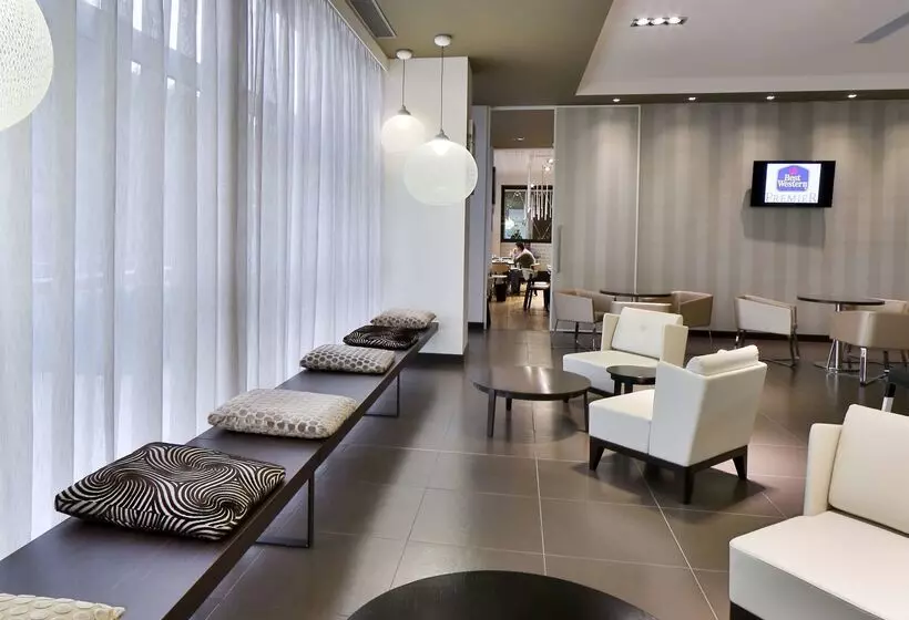 Отель Best Western Premier Chc Airport