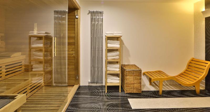 فندق Best Western Premier Chc Airport