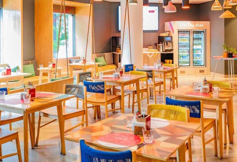 فندق Ginger  Pune  Wakad