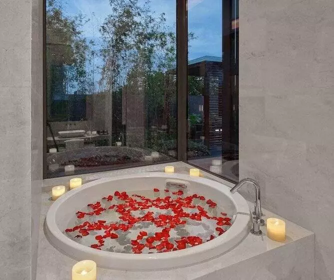 Hotel Cordis, Foshan, Lingnan Tiandi Canton Fair Free Shuttle Bus