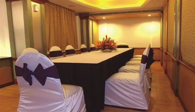 Hotel Maurya Rajadhani