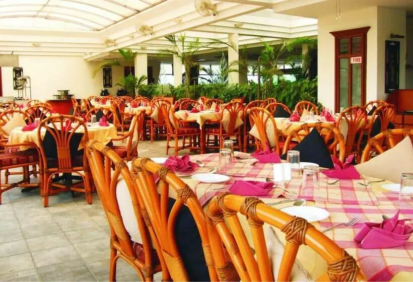 Hotel Maurya Rajadhani