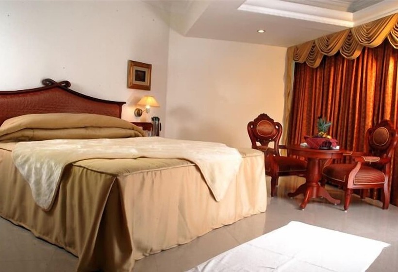 Hotel Maurya Rajadhani