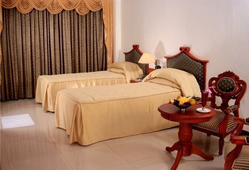 Hotel Maurya Rajadhani