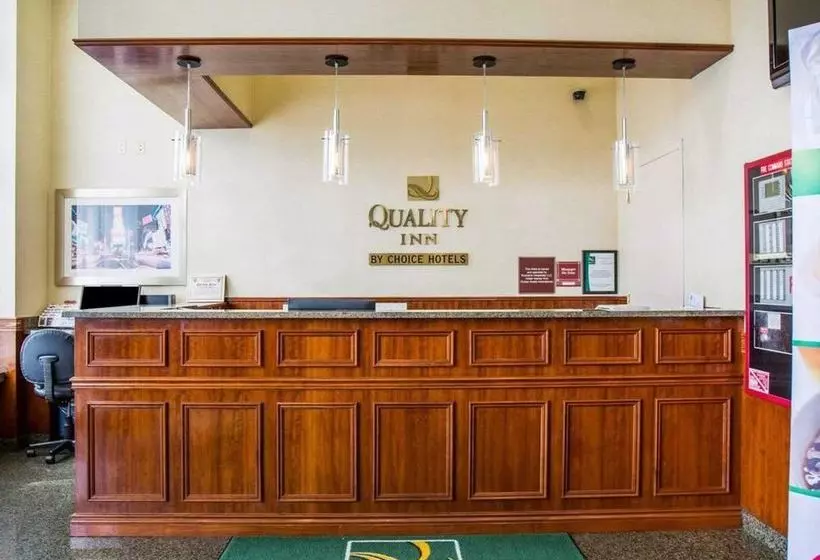 Hotel Quality Inn Woodside