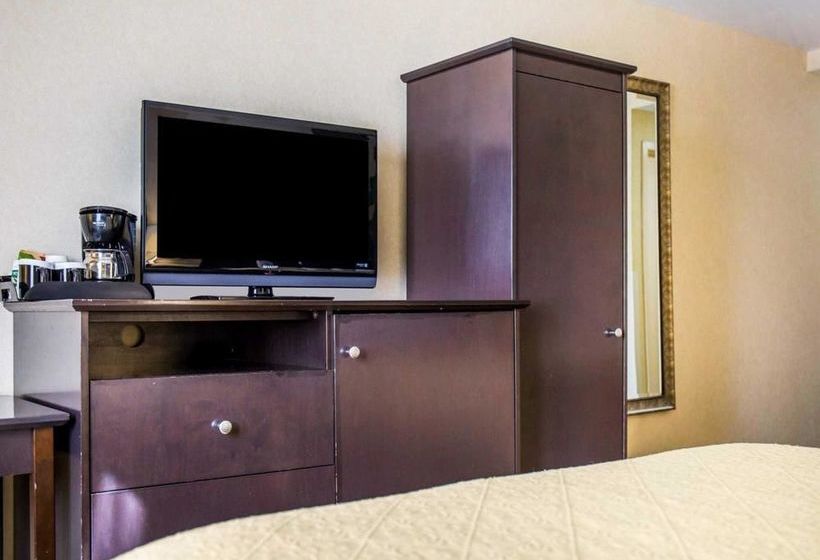 Отель Quality Inn Woodside