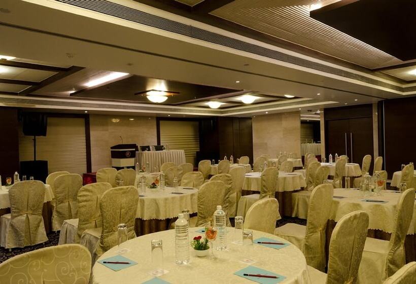 Ramee Grand Hotel And Spa, Pune