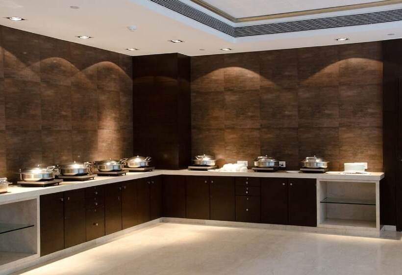 Ramee Grand Hotel And Spa, Pune