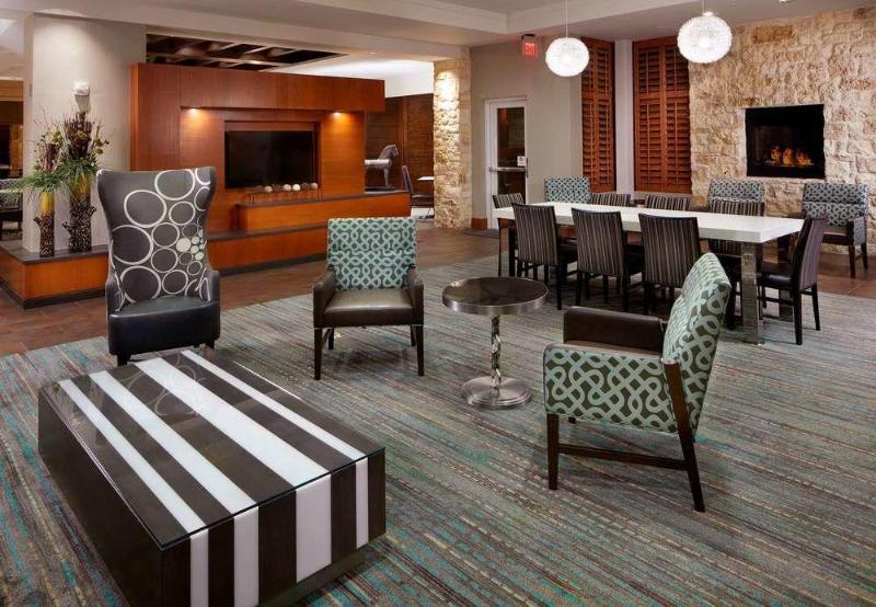 هتل Residence Inn By Marriott San Antonio Six Flags At The Rim