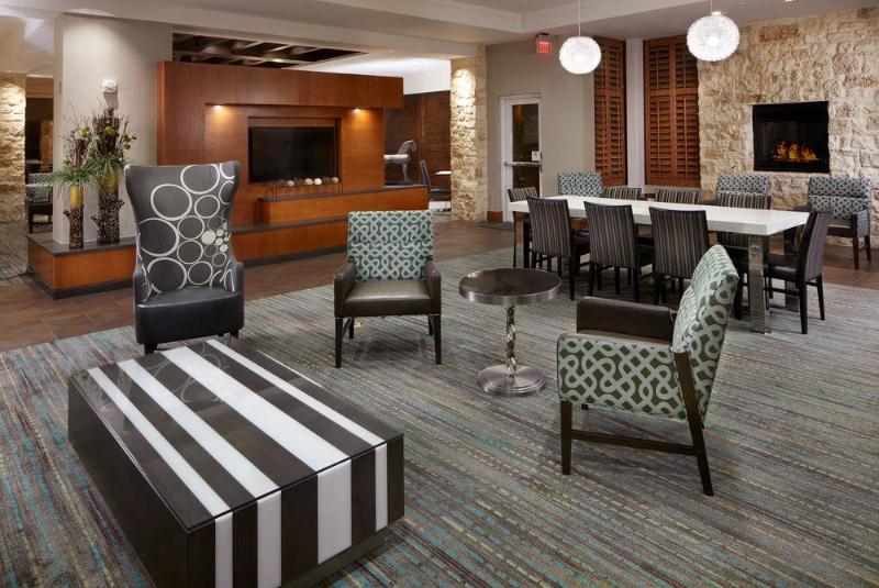 هتل Residence Inn By Marriott San Antonio Six Flags At The Rim
