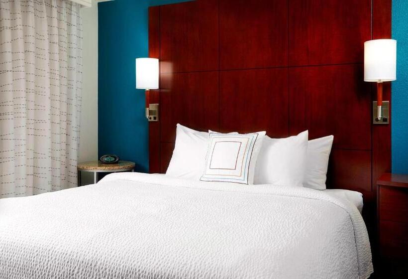 هتل Residence Inn By Marriott San Antonio Six Flags At The Rim