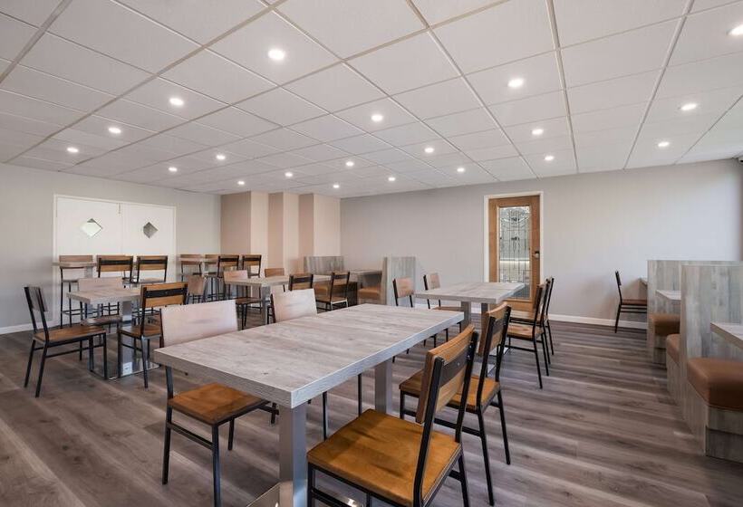 Surestay Plus Hotel By Best Western Upland Ontario North