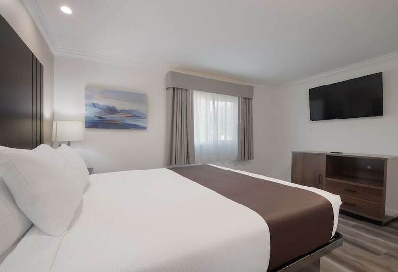 Surestay Plus Hotel By Best Western Upland Ontario North