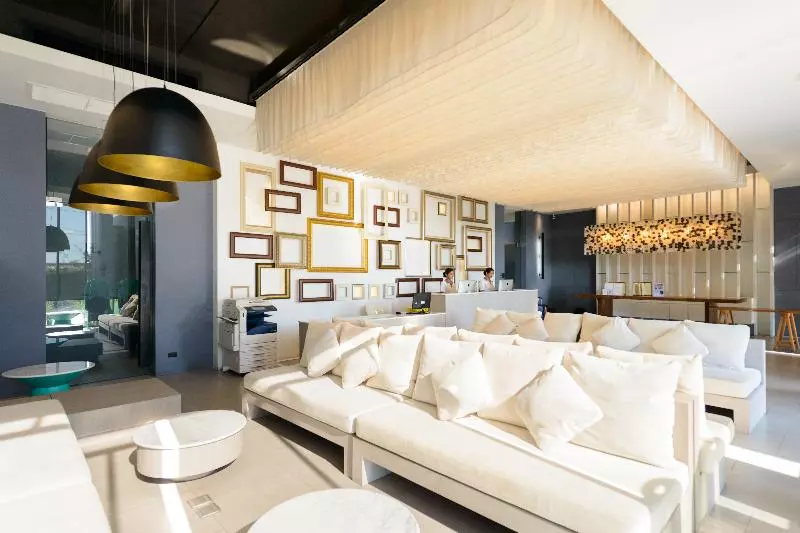 Hotell The Galleri By Katathani