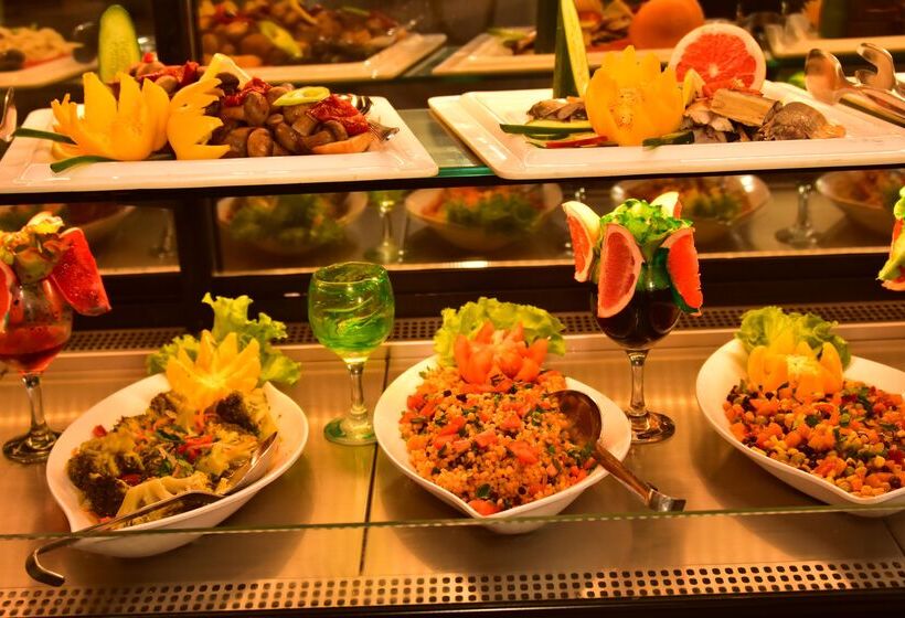 استراحتگاه Champion Holiday Village