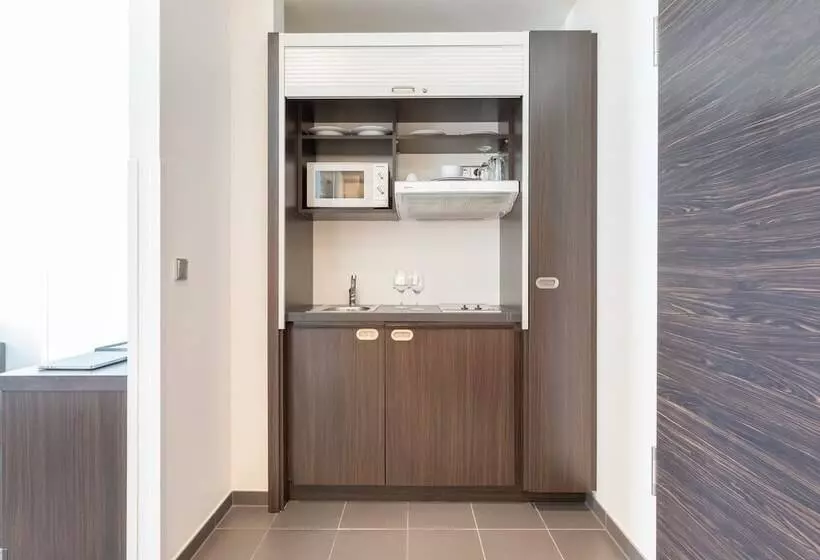 Garner Hotel Berlin Mitte, An Ihg