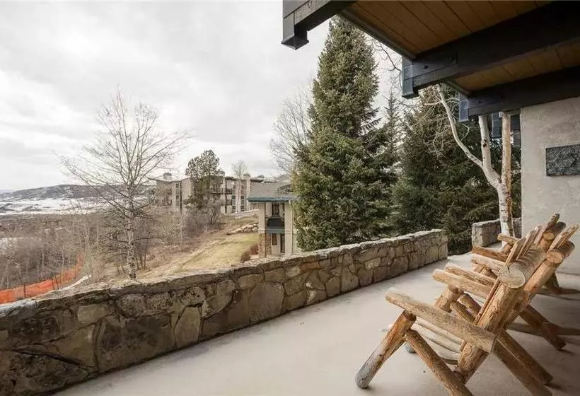 Storm Meadows Club A Condominiums  Ca111