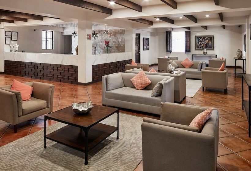 Отель Agua Escondida