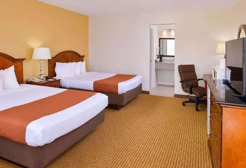 Отель Americas Best Value Inn Plattsburgh