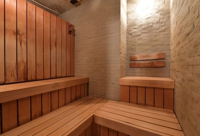 Apa Hotel Nagoyamarunouchi Ekimae