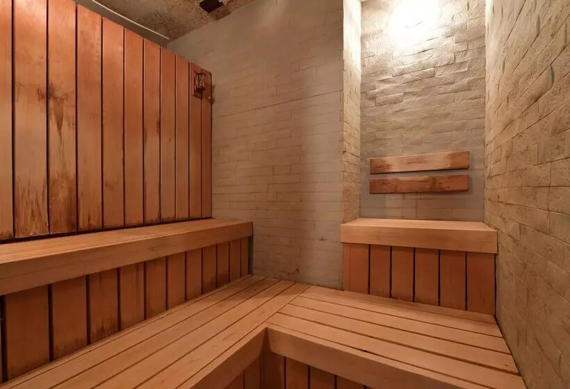 Apa Hotel Nagoyamarunouchi Ekimae