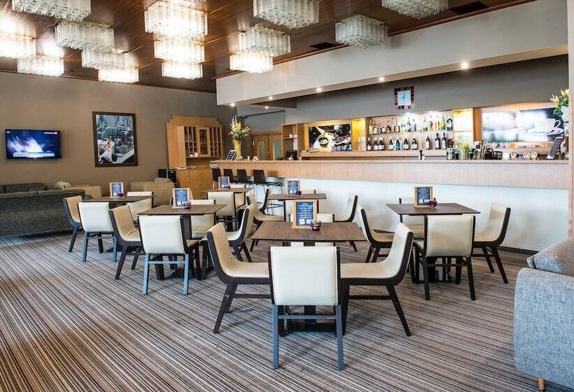 בית מלון כפרי Cascade