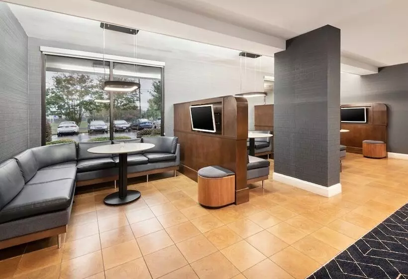 호텔 Courtyard By Marriott Burlington