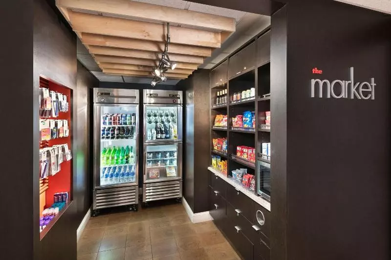 호텔 Courtyard By Marriott Burlington