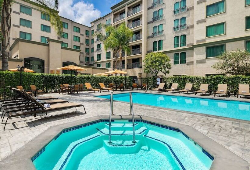 فندق Courtyard By Marriott Los Angeles Pasadena Old Town