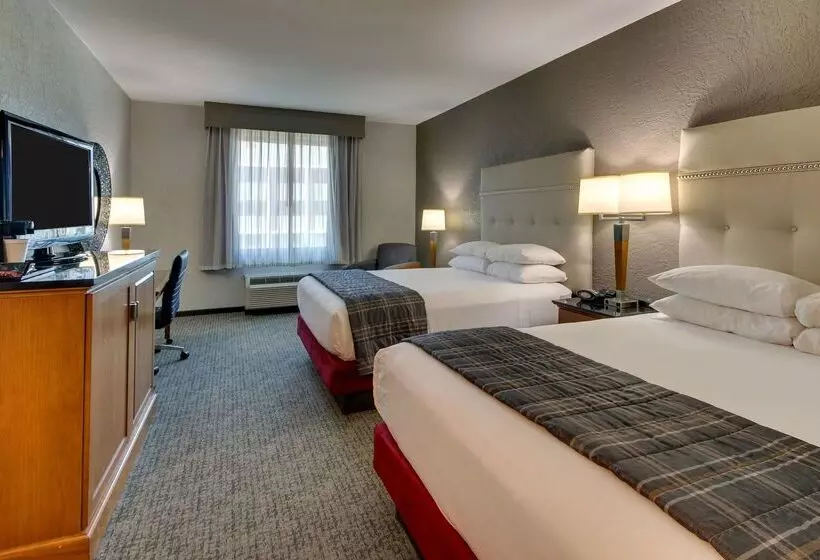 בית מלון כפרי Drury Inn & Suites Phoenix Happy Valley