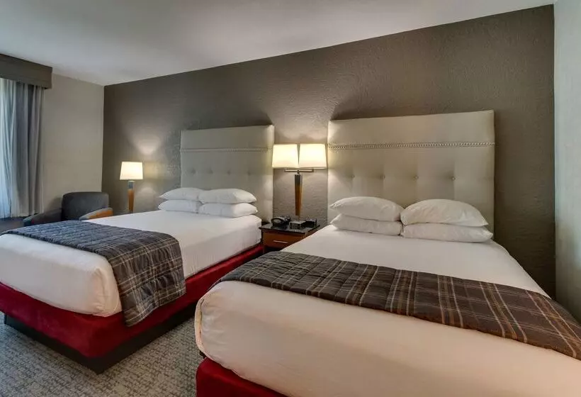 בית מלון כפרי Drury Inn & Suites Phoenix Happy Valley