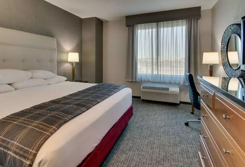 בית מלון כפרי Drury Inn & Suites Phoenix Happy Valley