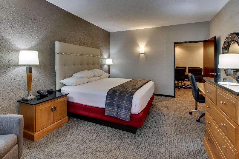 ホテル Drury Inn & Suites Phoenix Happy Valley