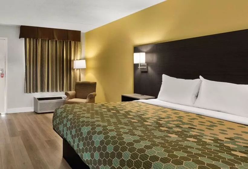 호텔 Econo Lodge White Pine Morristown I81 & I40 Split