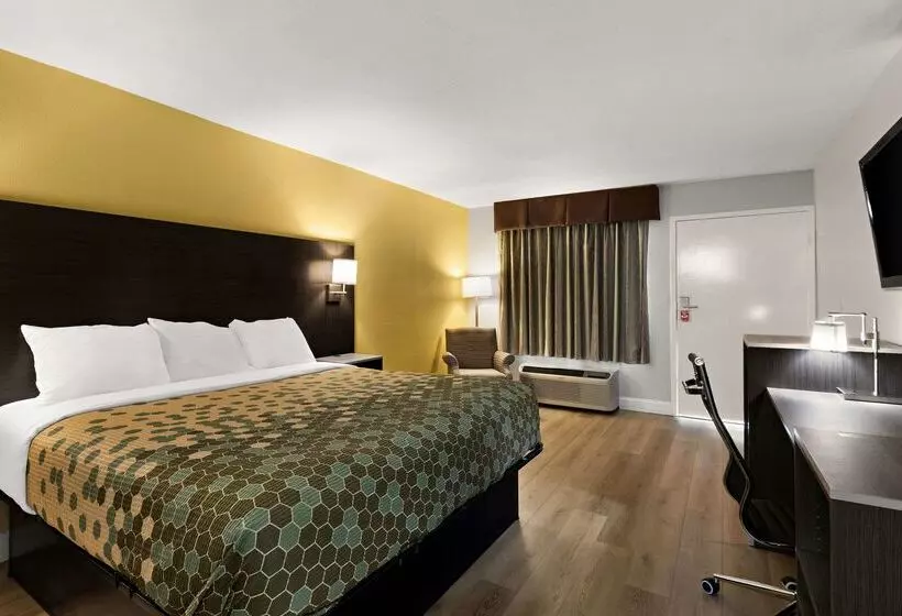 호텔 Econo Lodge White Pine Morristown I81 & I40 Split