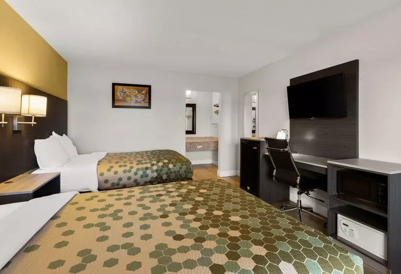 호텔 Econo Lodge White Pine Morristown I81 & I40 Split