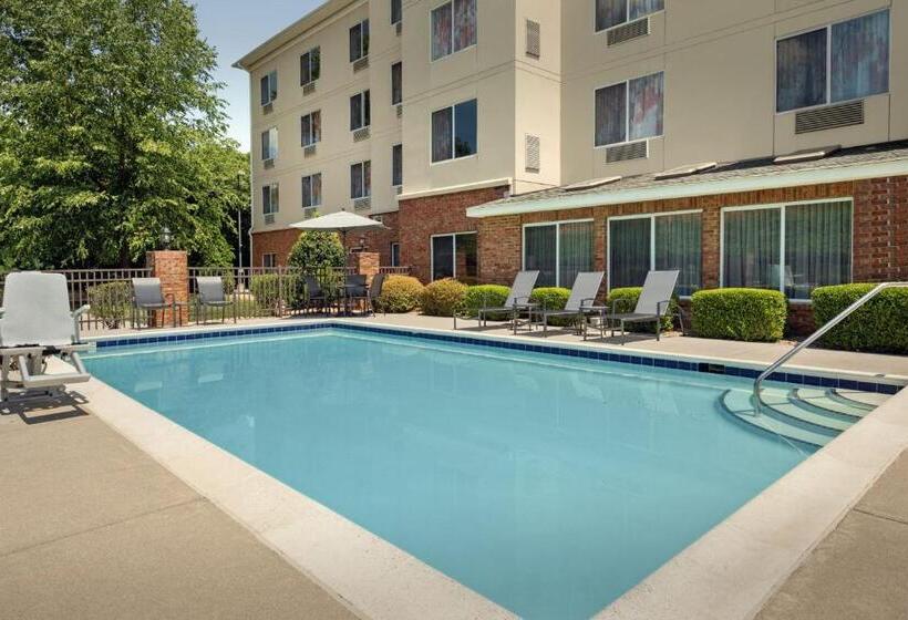 호텔 Fairfield Inn & Suites Roanoke Hollins/i81