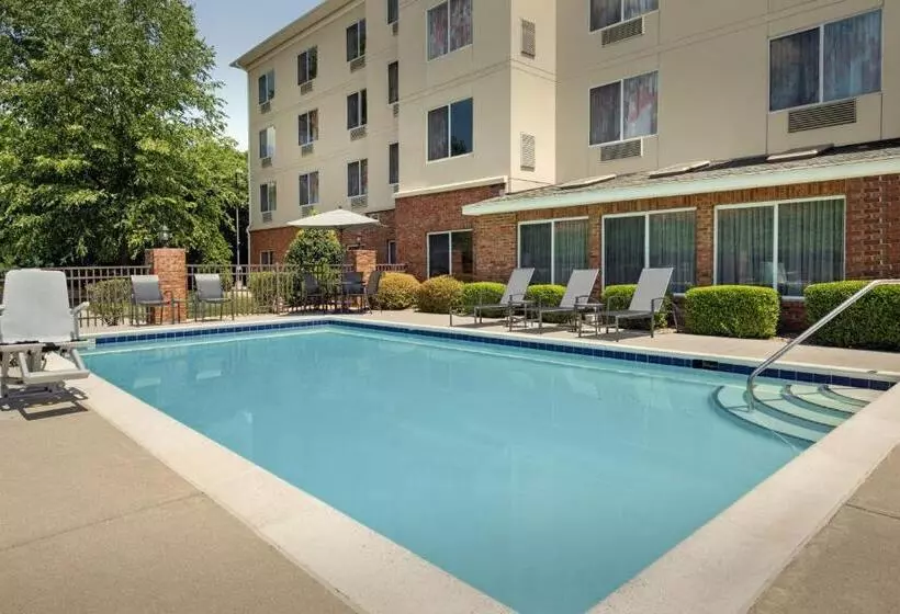 호텔 Fairfield Inn & Suites Roanoke Hollins/i81