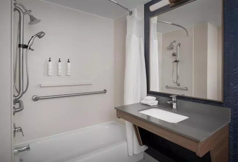 호텔 Fairfield Inn & Suites Roanoke Hollins/i81