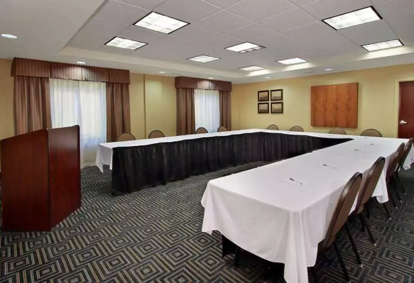 בית מלון כפרי Hampton Inn Winfield