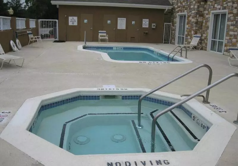 Отель Holiday Inn Express Williamston, An Ihg