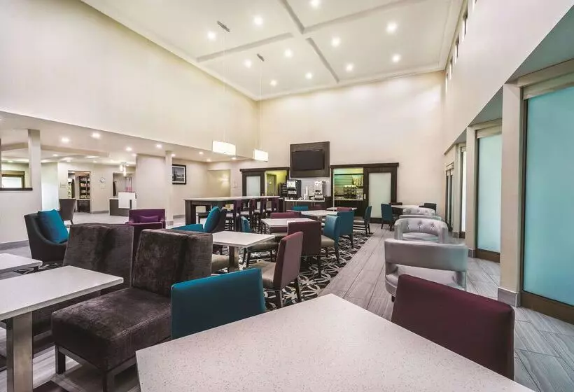 호텔 La Quinta By Wyndham Loudon