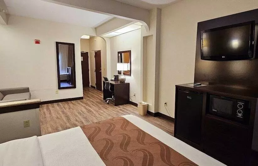 호텔 Quality Inn & Suites Near St. Louis And I255
