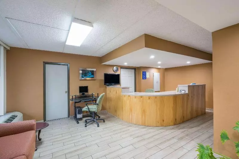 Мотель Days Inn By Wyndham Hurricane Mills