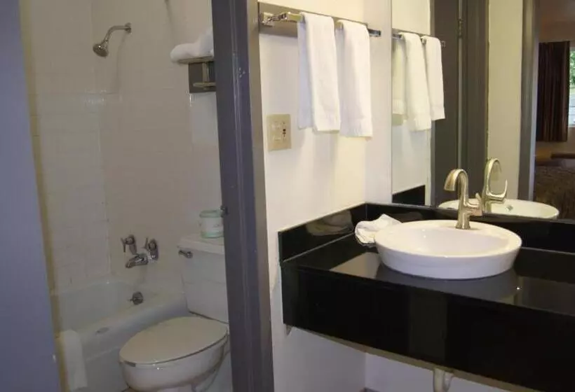 모텔 Executive Inn