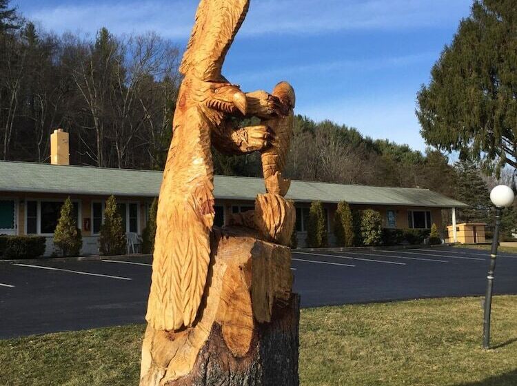 Мотель Fairbridge Inn Express